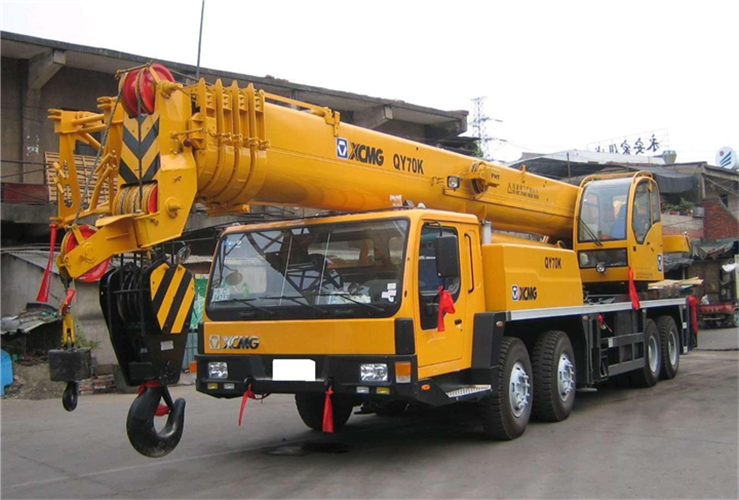 大冶市吊车出租选择重点